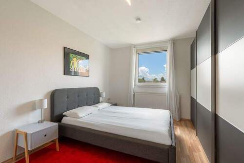 Schlafzimmer - 2 Zimmer Etagenwohnung zum Kaufen in Köln