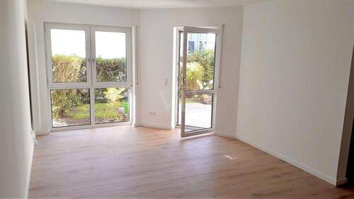 Wohnzimmer - 2 Zimmer Etagenwohnung zum Kaufen in Hattersheim am Main