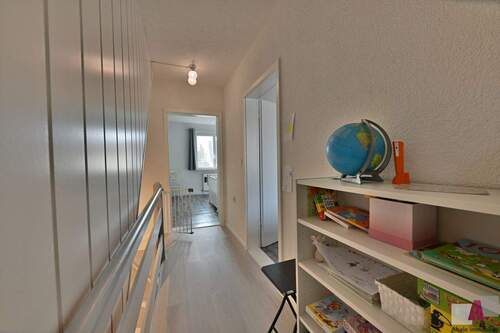 Flur OG - 4 Zimmer Reihenendhaus in Weil am Rhein