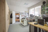Büro im Erdgeschoss - 