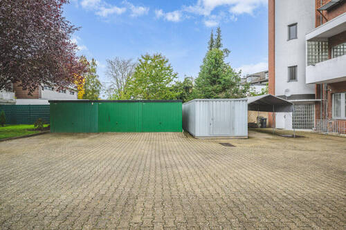 Anlieferungszone mit Außenlager - 