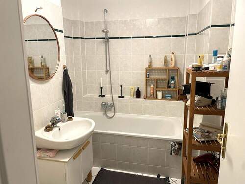 Bad - 2 Zimmer Etagenwohnung in Dresden