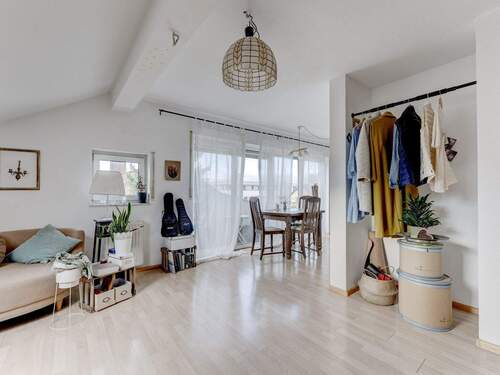 ...mit Zugang zur Küche. - 