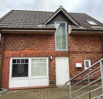 Vermietetes Mehrfamilienhaus mit 2 Wohneinheiten in Drochtersen