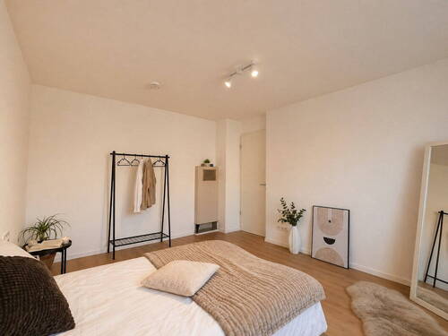 Zimmer 1 - 