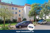 Hausansicht - Wohnen im Westend: Freie Wohnung zum verwirklichen
