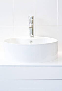 Bad OG mit Dusche, Wanne, ... - 