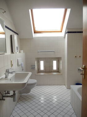 Badezimmer - Etagenwohnung mit 86,60 m&sup2; in Trier zum Kaufen