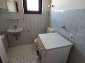 Gäste WC mit Waschmaschinenstellplatz - 
