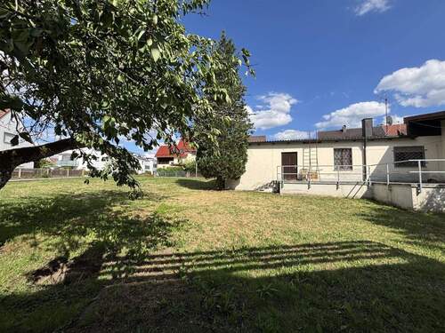 Grundstück und Bestandsbebauung - 