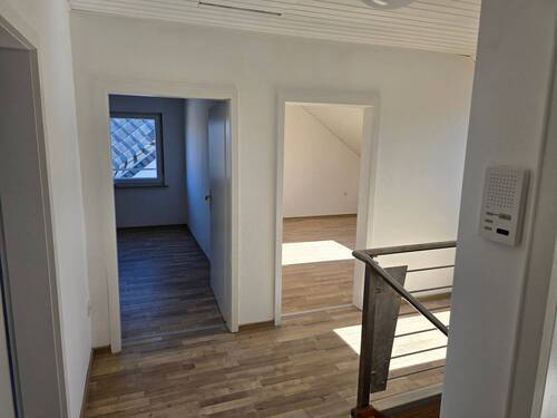Diele - Etagenwohnung mit 66,00 m&sup2; in Kirkel zur Miete