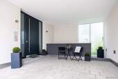 hochwertiger Eingangsbereich - 8 Zimmer Einfamilienhaus zum Kaufen in Kranzberg