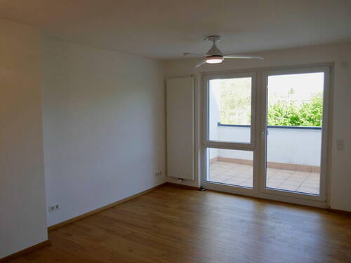 Wohnzimmer - Etagenwohnung mit 77,70 m&sup2; in Düsseldorf zum Kaufen
