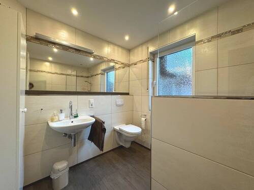 Badezimmer EG - 2015 erneuert - 