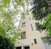 Sonnige Dachgeschoss-Gründerzeit-Wohnung: 1 Zimmer in Charlottenburg *City West* PROVISIONSFREI - Berlin