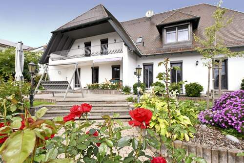 . - Großzügig. Modern. Energiesparend. Kernsaniertes Einfamilienhaus mit Stil und Komfort zu verkaufen