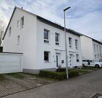 Doppelhaushälfte mit Neubaucharakter und Garage in WEG-Eigentum - Alsdorf / Hoengen