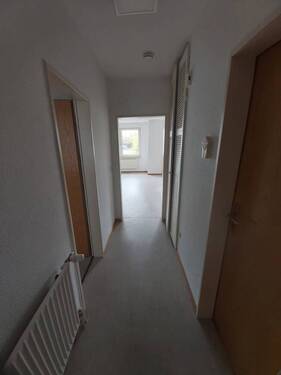 Flur - Etagenwohnung mit 34,40 m&sup2; in Wilhelmshaven zur Miete