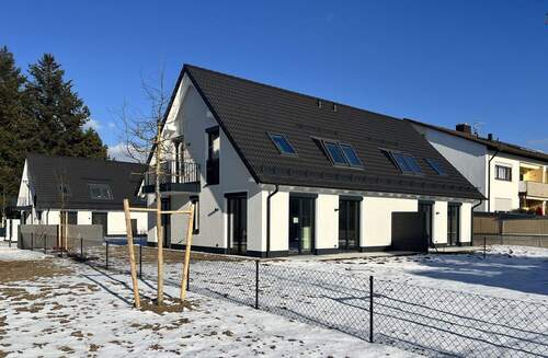 DHH 3 und 4 - In Kürze bezugsfertig: NEUBAU-Doppelhaushälfte (KfW 40, A+) mit ausgebautem Souterrain-Bereich, Speicher und großem Garten
