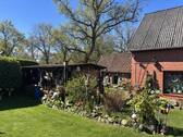 Blick zum Nebengebäude - Einfamilienhaus mit 170,00 m&sup2; in Lüchow zum Kaufen