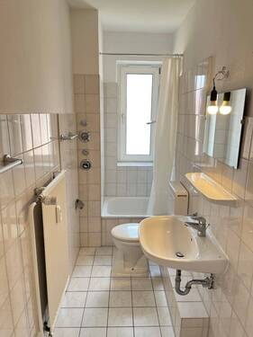 Duschbad - 2 Zimmer Etagenwohnung in Kiel