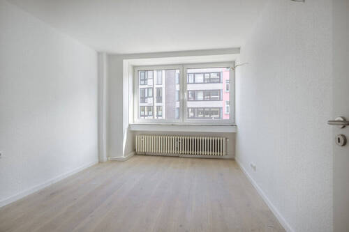 1. OG, linker Raum straßenseitig - 