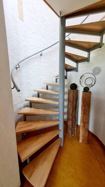 Aufgang zur Galerie - 