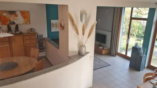 Blick ins Wohnzimmer - 