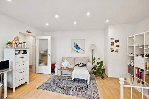 Wohnen/Schlafen - 1 Zimmer Etagenwohnung in Landshut