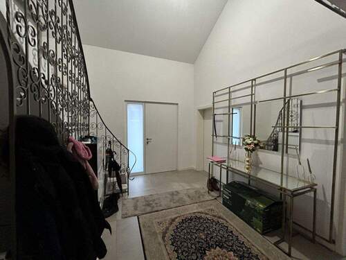 5. Eingangsbereich - 