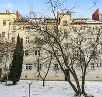 Bezugsfrei: 4-Zimmer Maisonette-Wohnung mit Balkon in Berlin-Tempelhof zu verkaufen