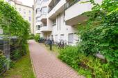 Eingangsweg_9510 - 
