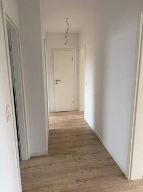 Flur.jpeg - Sanierte 3-Zimmer Wohnung in Bremen-Burgdamm