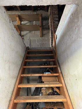 Lager über Garage - 