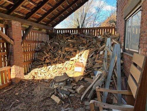 Holzlager für Festbrennstoffheizung - 