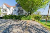 Stellplatz_vor_dem_Haus - 