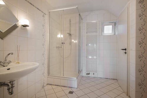 UG Apartment Badezimmer - 
