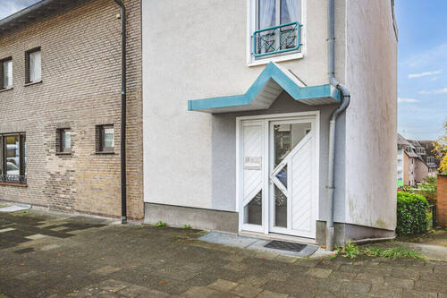 Eingang - Mehrfamilienhaus, Wohnhaus mit 227,00 m&sup2; in Herzogenrath zum Kaufen