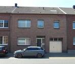 Vorderseite - Familien- oder Mehrgenerationendomizil: renoviertes Wohnhaus mit Innenhof, Garage, Nebengebäude und Garten