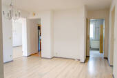 Diele mit Essplatz - 