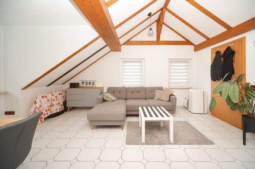 Wohnzimmer - 3 Zimmer Etagenwohnung zum Kaufen in Dortmund