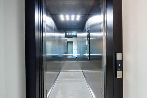 Fahrstuhl - 