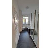 Großzügige 4-Raumwohnung - 1.020,00 EUR Kaltmiete, ca.  107,00 m² Wohnfläche in Kahla (PLZ: 07768)