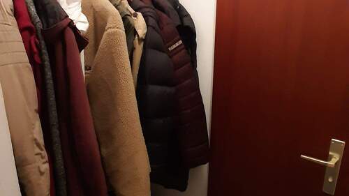 Garderobe.jpg - 4 Zimmer Etagenwohnung in Altdorf bei Nürnberg