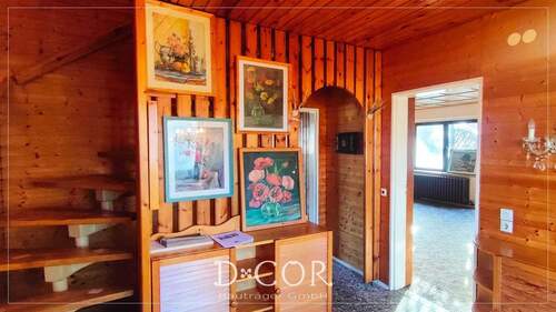 Eingangsbereich mit Treppe ins OG - Einfamilienhaus in Dresden