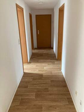 Flur (2) - Etagenwohnung mit 62,60 m² in Gera zur Miete