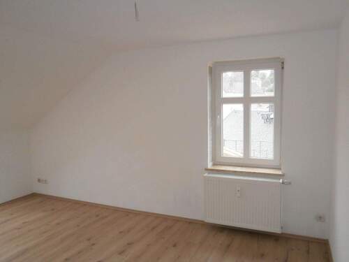 das Schlafzimmer - Etagenwohnung mit 88,00 m&sup2; in Leisnig zur Miete