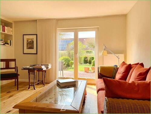 Wohnbereich mit Zugang zur Terrasse - Reihenmittelhaus mit 92,00 m&sup2; in Garding zum Kaufen