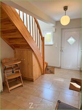 Holztreppe in das Dachgeschoss - 