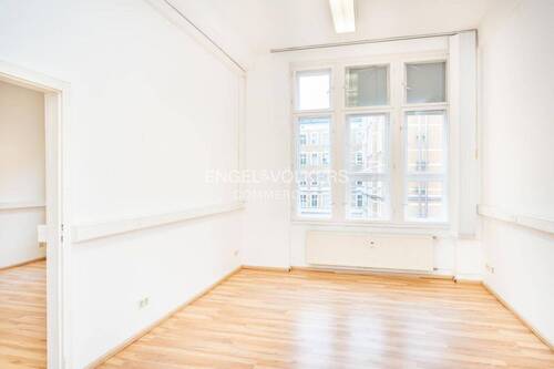 Beispiel Bürofläche - Einfamilienhaus in Berlin zum Kaufen
